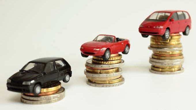 車と模型とお金