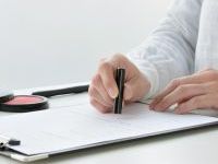 【普通車の廃車手続き】流れ・必要書類・注意点をまとめて解説